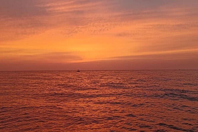 Sunset Magic Cartagena Bay Boat Tour with Breathtaking View - Meeting at Cartagena Nautical Club: Easy Start, Clear Address