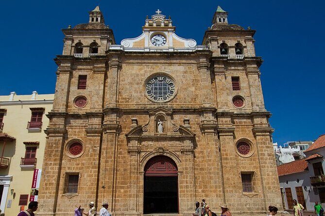 Taste Cartagena: Street Food and Full City Tour with Expert Guide - Why the Street Food Part Feels Different (When Your Guide Nails It)
