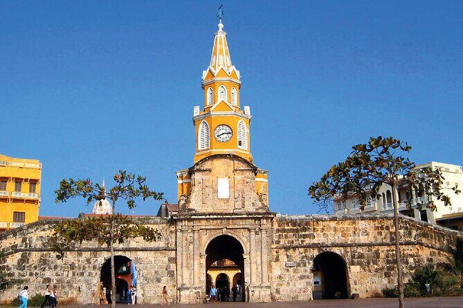 Taste Cartagena: Street Food and Full City Tour with Expert Guide - The Guide Makes the Difference More Than You Think
