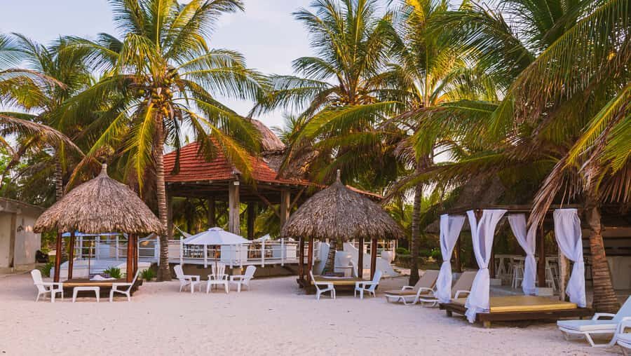 Tierra Bomba Island: A day at Marine Beach Club - Getting there: the Castillogrande boat transfer and the day’s timing
