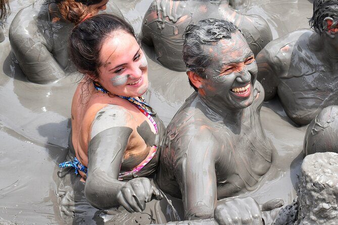 Totumo volcano tour + snack - Guide Quality: The Difference Between a Fun Mess and a Frustrating One