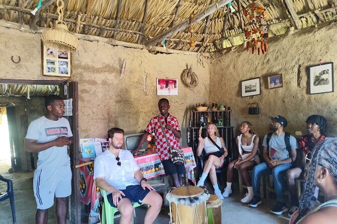 Tour cultural to san Basilio de Palenque from cartagena - Stop 1–2: Casa de Tambores and Casa del Arte