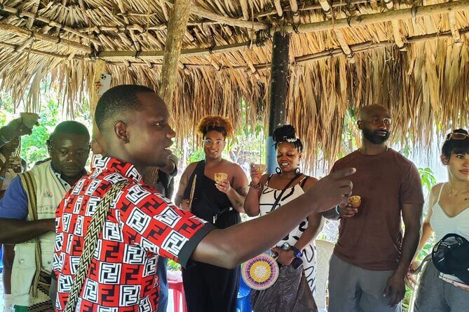 Tour cultural to san Basilio de Palenque from cartagena - Stop 4: Palenque sweets, the artisan process, and the story of ñeque