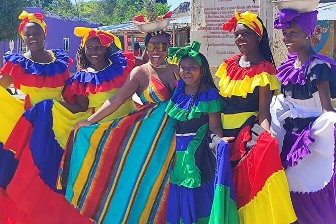 Tour cultural to san Basilio de Palenque from cartagena - Stop 6: The central restaurant experience and the ride back