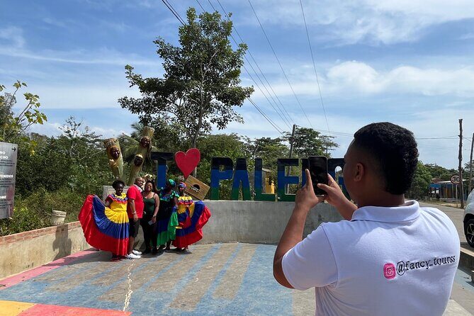 Tour cultural to san Basilio de Palenque from cartagena - Stop 7: Surprise dance show and traditional music