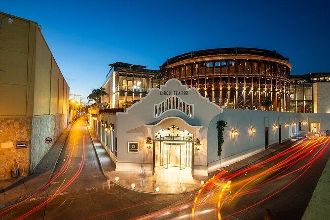 Tour in Chiva Rumbera with Party and Fun Music in Cartagena - Cobblestone Cartagena: Balconies and Squares in the Colonial Heart