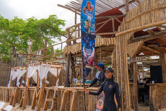 Visit in Cartagena Playa Blanca in Baru Island - Be ready for vendors: how to keep your beach time relaxing