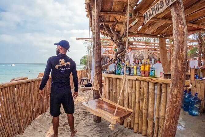 Visit in Cartagena Playa Blanca in Baru Island - The drive back and restroom reality: what to expect on a long day