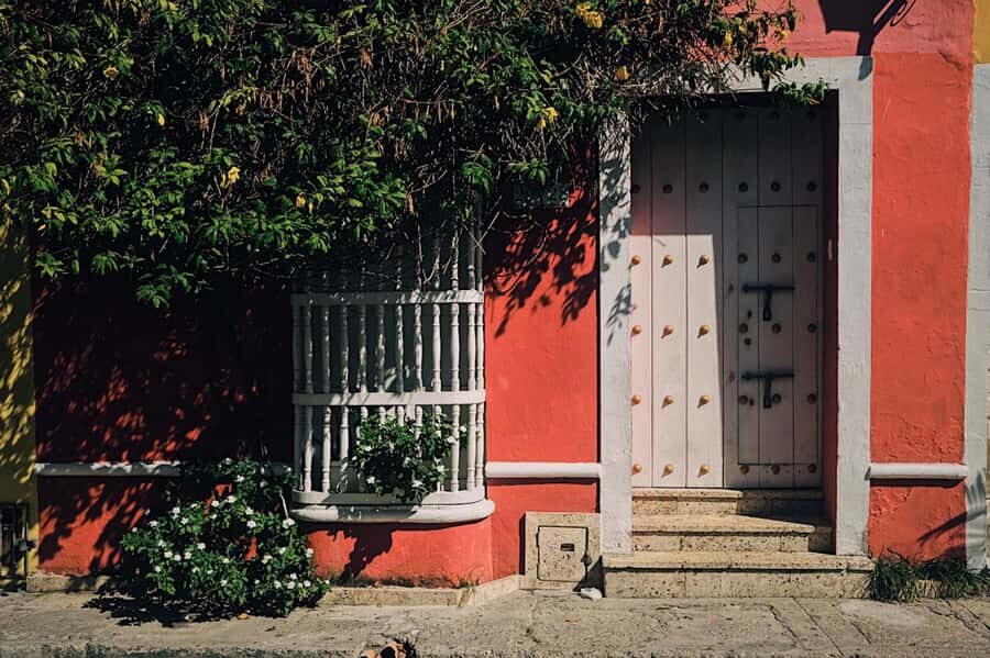 Walled City, Getsemani San Felipe Castle Cartagena City Tour - Price value at $92 per person: what you’re really paying for