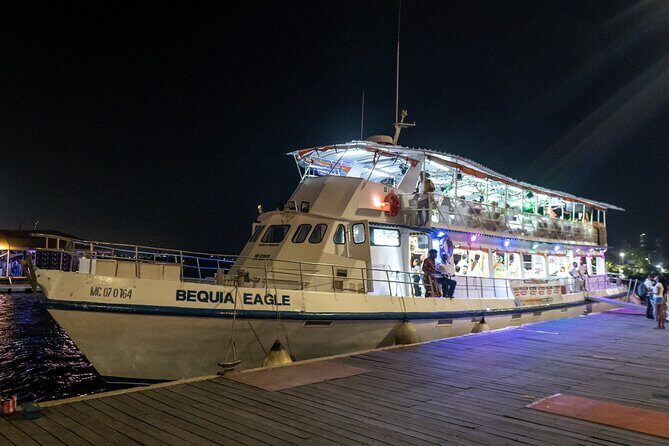 White Night Boat Party with Buffet Dinner and Bar - Should you book it?