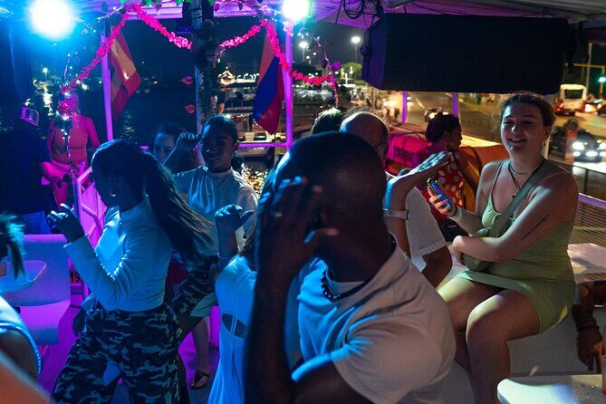 White Night Boat Party with Buffet Dinner and Bar - The dinner buffet: how to set expectations before you get hungry